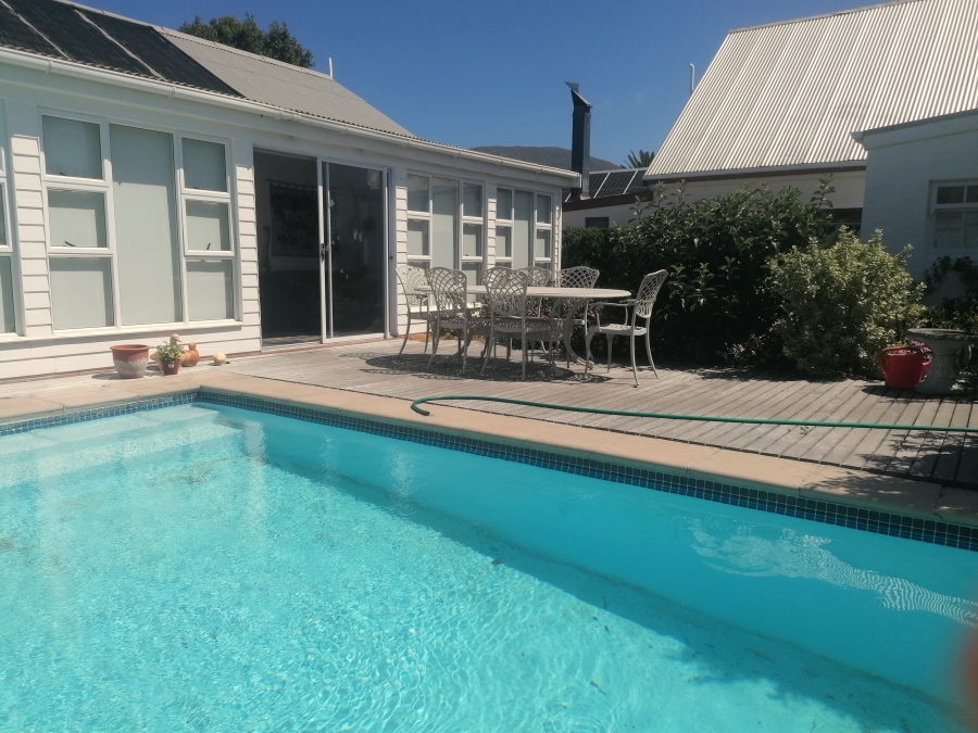 To Let 3 Bedroom Property for Rent in Milkwood Park Western Cape